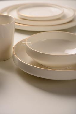 Столовий  сервіз  Limited Edition ARIA GOLD 24 предметів (LE0624AG)